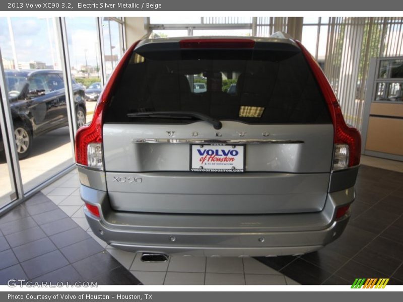 Electric Silver Metallic / Beige 2013 Volvo XC90 3.2