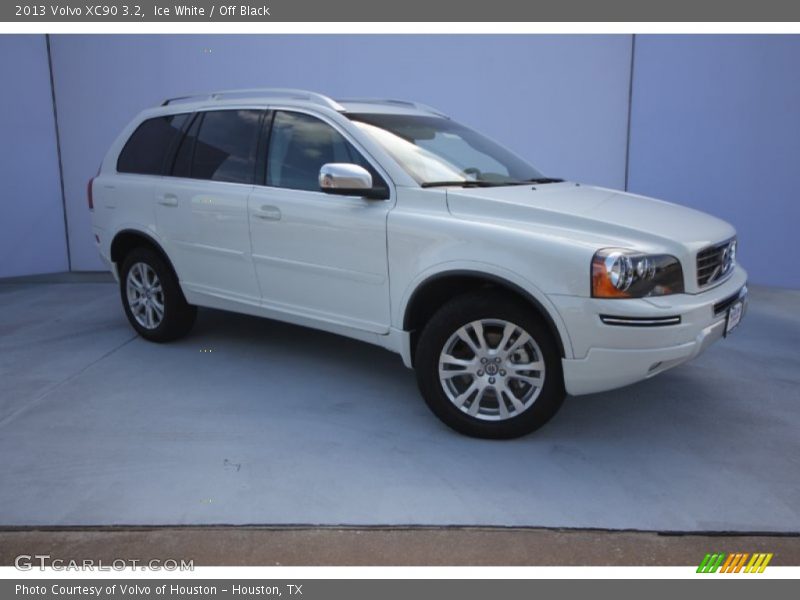 Ice White / Off Black 2013 Volvo XC90 3.2
