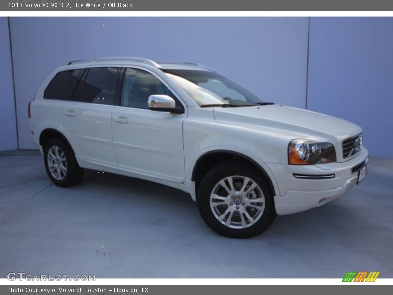 Ice White / Off Black 2013 Volvo XC90 3.2