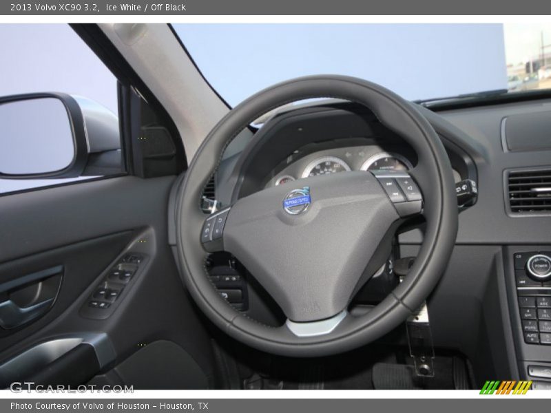 Ice White / Off Black 2013 Volvo XC90 3.2
