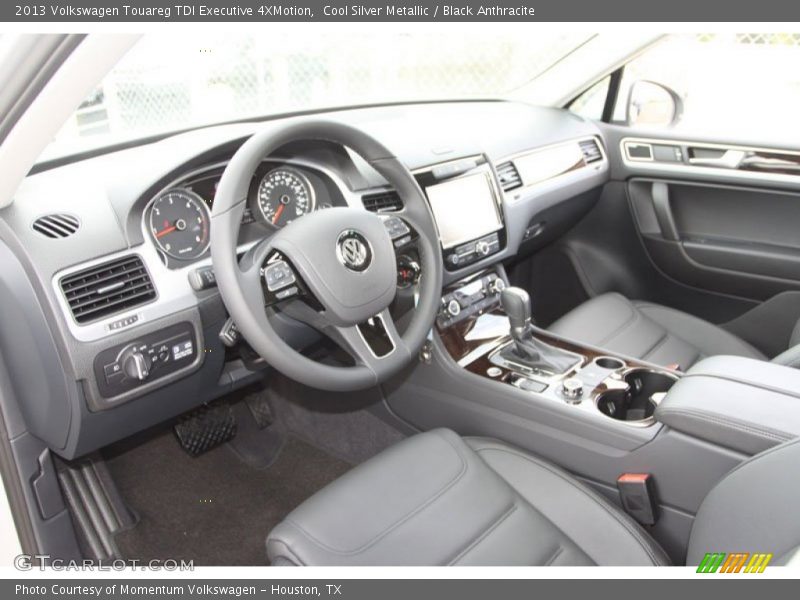 Black Anthracite Interior - 2013 Touareg TDI Executive 4XMotion 