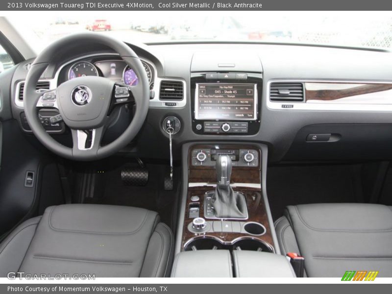 Dashboard of 2013 Touareg TDI Executive 4XMotion