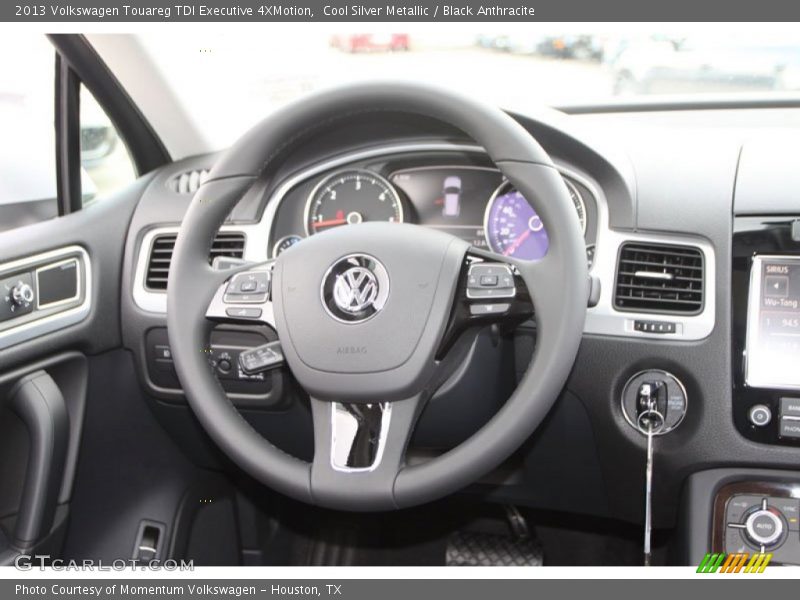  2013 Touareg TDI Executive 4XMotion Steering Wheel