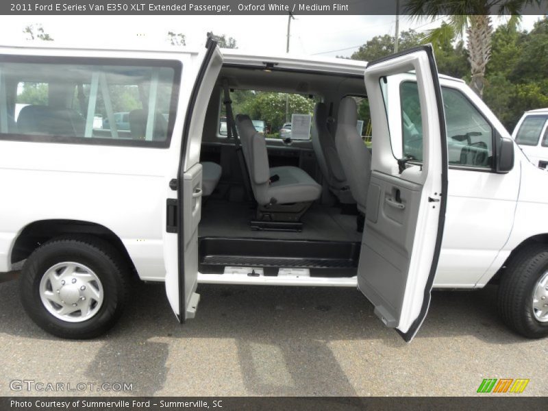 Oxford White / Medium Flint 2011 Ford E Series Van E350 XLT Extended Passenger