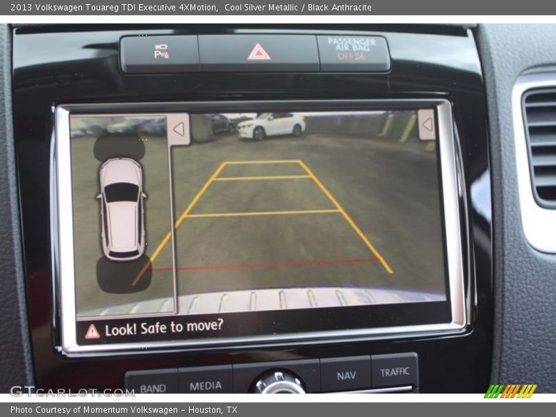 Cool Silver Metallic / Black Anthracite 2013 Volkswagen Touareg TDI Executive 4XMotion