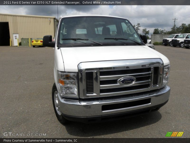 Oxford White / Medium Flint 2011 Ford E Series Van E350 XLT Extended Passenger