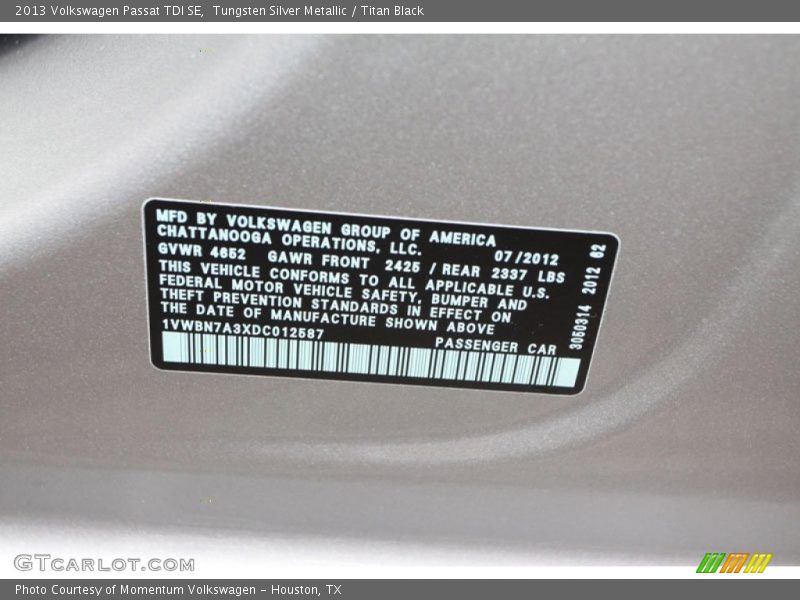 Tungsten Silver Metallic / Titan Black 2013 Volkswagen Passat TDI SE