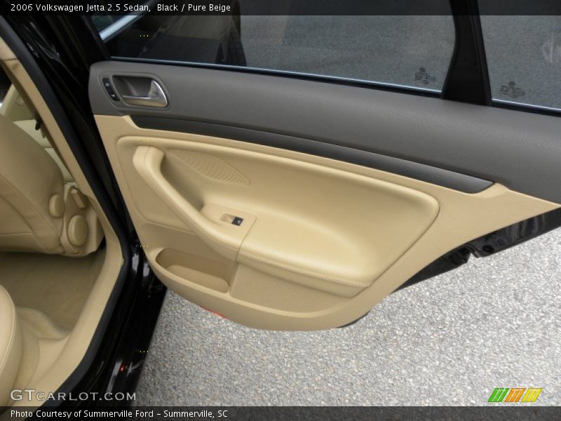 Black / Pure Beige 2006 Volkswagen Jetta 2.5 Sedan