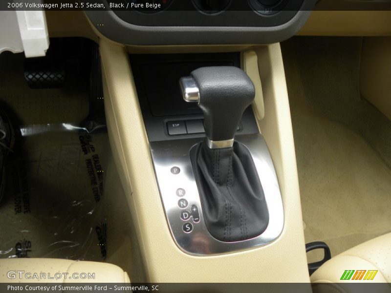 Black / Pure Beige 2006 Volkswagen Jetta 2.5 Sedan