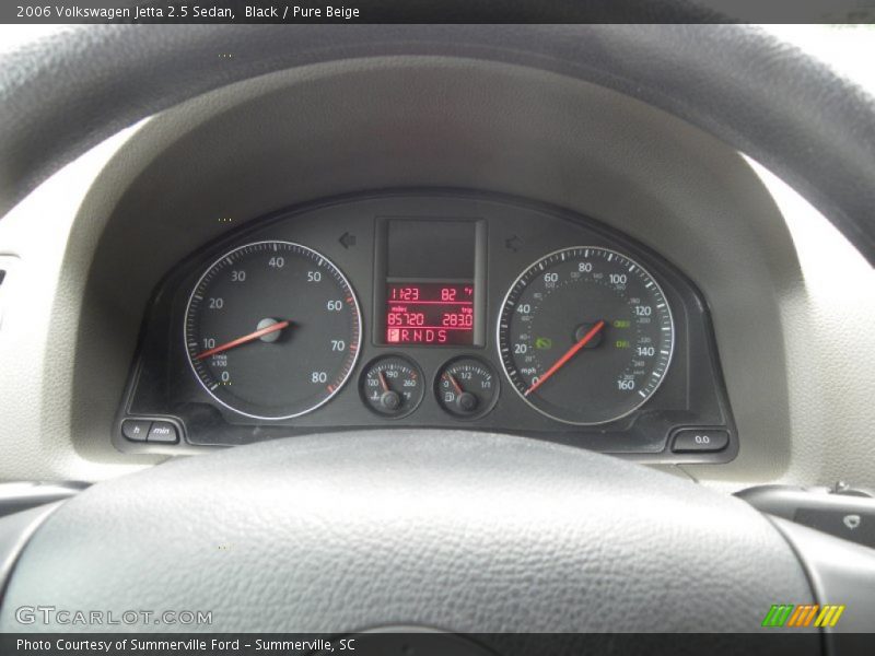 Black / Pure Beige 2006 Volkswagen Jetta 2.5 Sedan