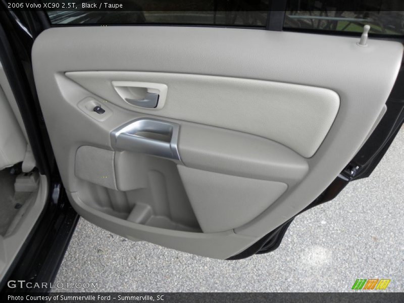 Black / Taupe 2006 Volvo XC90 2.5T