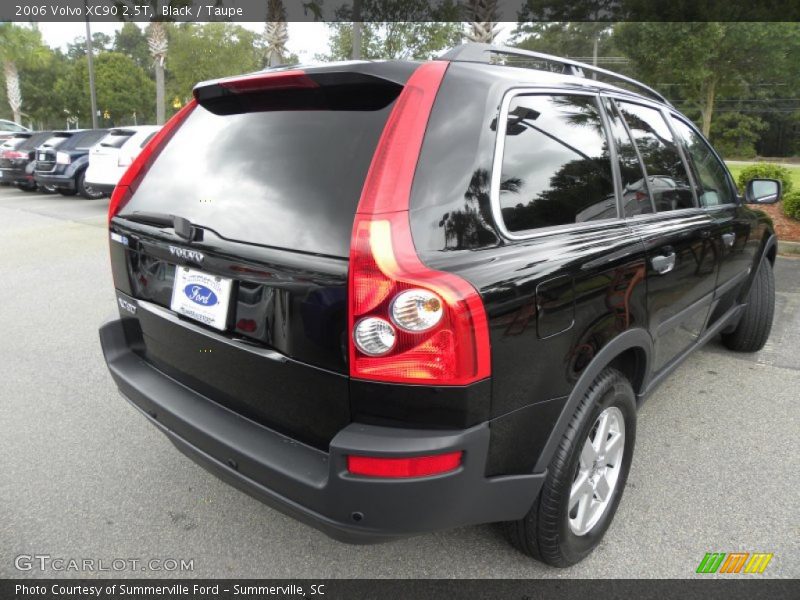 Black / Taupe 2006 Volvo XC90 2.5T