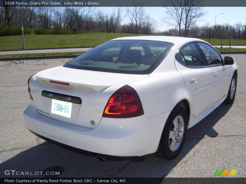 Ivory White / Ebony 2008 Pontiac Grand Prix Sedan