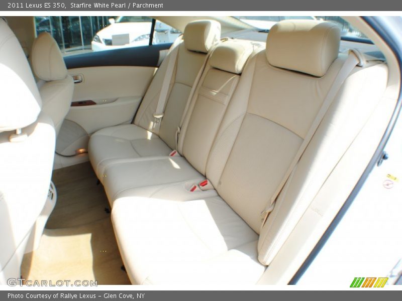 Starfire White Pearl / Parchment 2011 Lexus ES 350