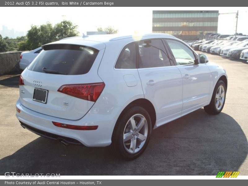 Ibis White / Cardamom Beige 2012 Audi Q5 3.2 FSI quattro