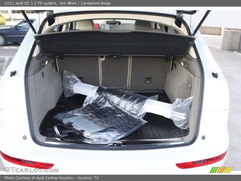 Ibis White / Cardamom Beige 2012 Audi Q5 3.2 FSI quattro