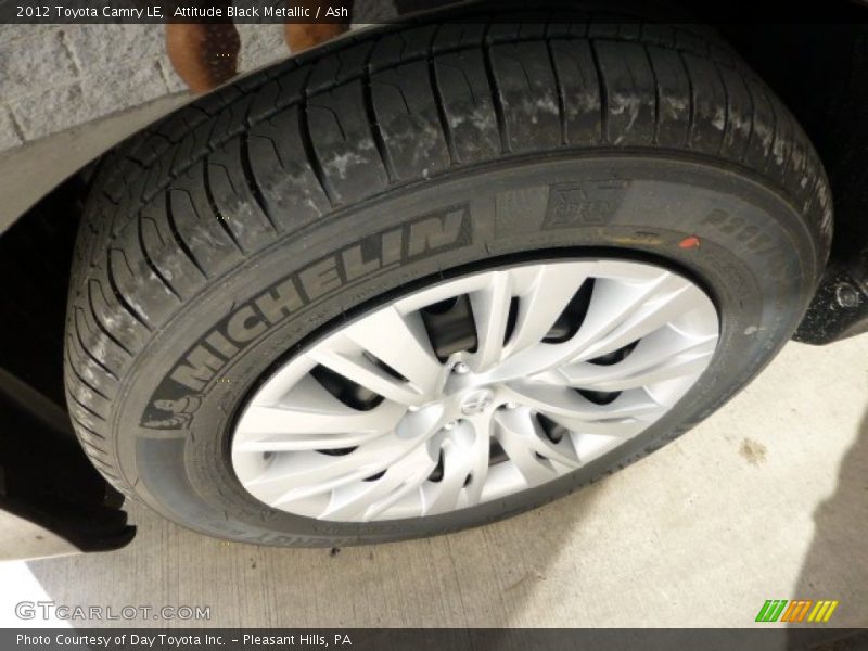Attitude Black Metallic / Ash 2012 Toyota Camry LE