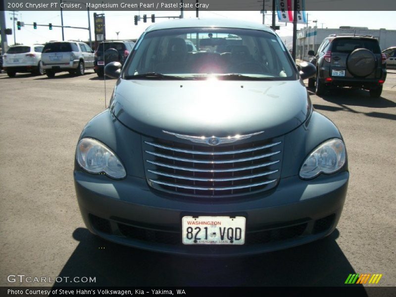 Magnesium Green Pearl / Pastel Slate Gray 2006 Chrysler PT Cruiser