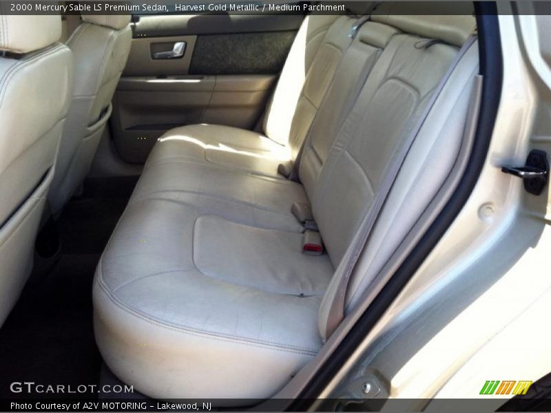 Harvest Gold Metallic / Medium Parchment 2000 Mercury Sable LS Premium Sedan