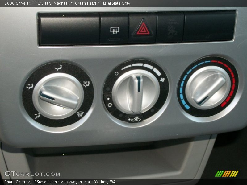 Controls of 2006 PT Cruiser 