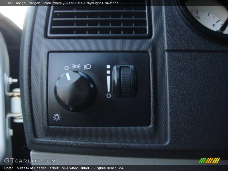 Stone White / Dark Slate Gray/Light Graystone 2007 Dodge Charger