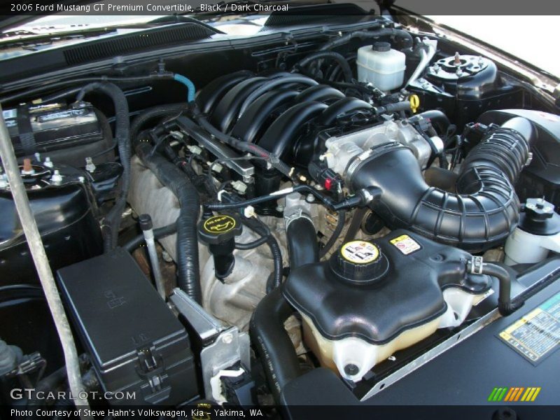  2006 Mustang GT Premium Convertible Engine - 4.6 Liter SOHC 24-Valve VVT V8