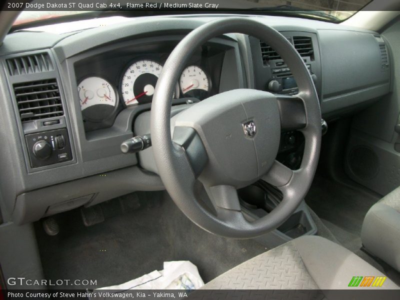  2007 Dakota ST Quad Cab 4x4 Steering Wheel