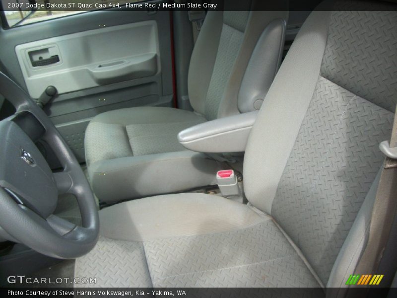 Front Seat of 2007 Dakota ST Quad Cab 4x4