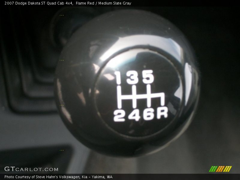  2007 Dakota ST Quad Cab 4x4 4 Speed Automatic Shifter
