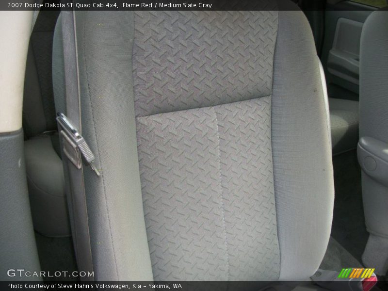 Flame Red / Medium Slate Gray 2007 Dodge Dakota ST Quad Cab 4x4