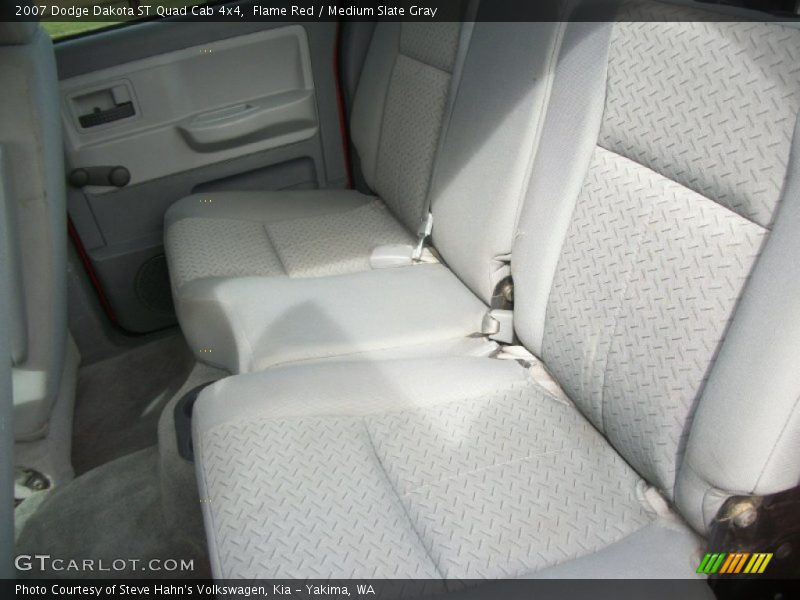 Flame Red / Medium Slate Gray 2007 Dodge Dakota ST Quad Cab 4x4