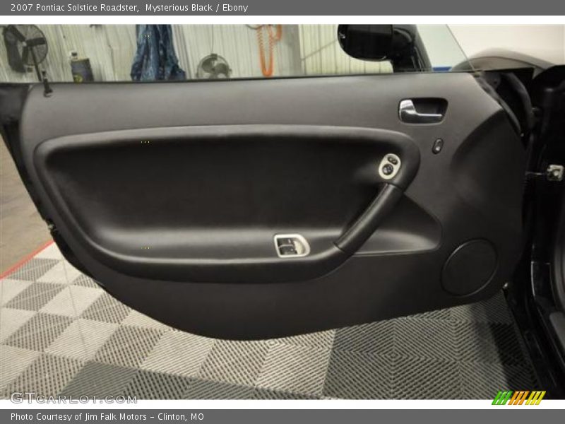 Mysterious Black / Ebony 2007 Pontiac Solstice Roadster