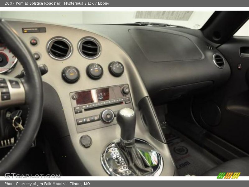 Mysterious Black / Ebony 2007 Pontiac Solstice Roadster