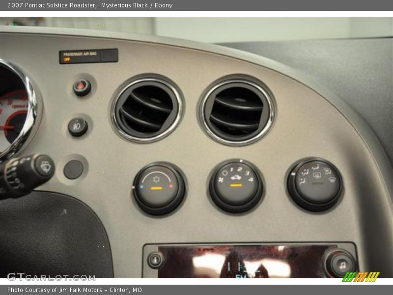 Mysterious Black / Ebony 2007 Pontiac Solstice Roadster