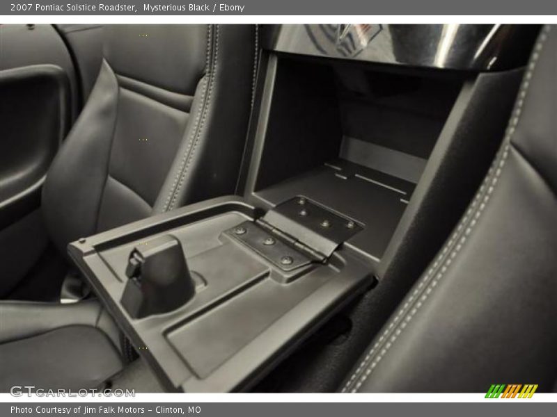 Mysterious Black / Ebony 2007 Pontiac Solstice Roadster