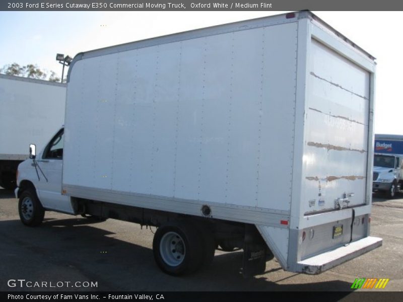 Oxford White / Medium Flint 2003 Ford E Series Cutaway E350 Commercial Moving Truck