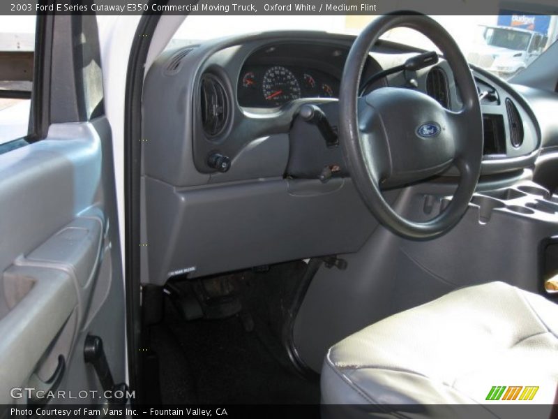 Oxford White / Medium Flint 2003 Ford E Series Cutaway E350 Commercial Moving Truck