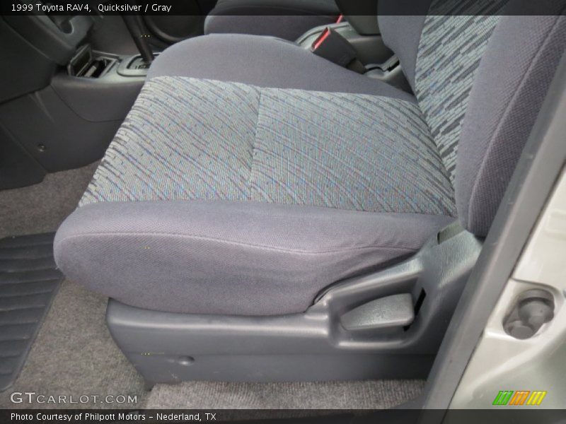 Quicksilver / Gray 1999 Toyota RAV4