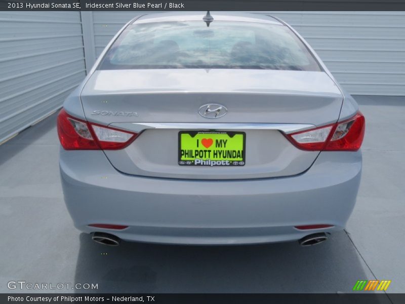 Iridescent Silver Blue Pearl / Black 2013 Hyundai Sonata SE