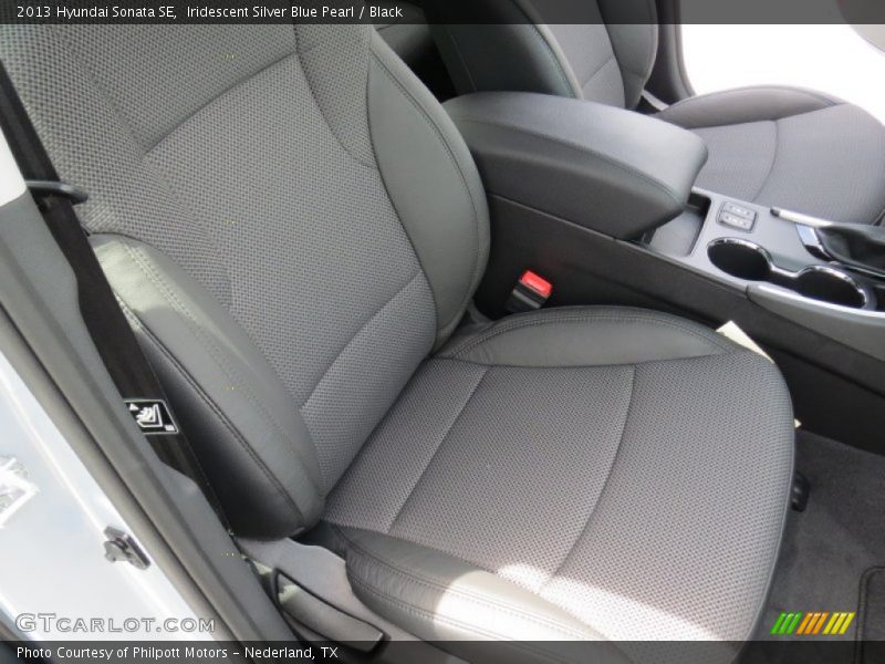 Iridescent Silver Blue Pearl / Black 2013 Hyundai Sonata SE
