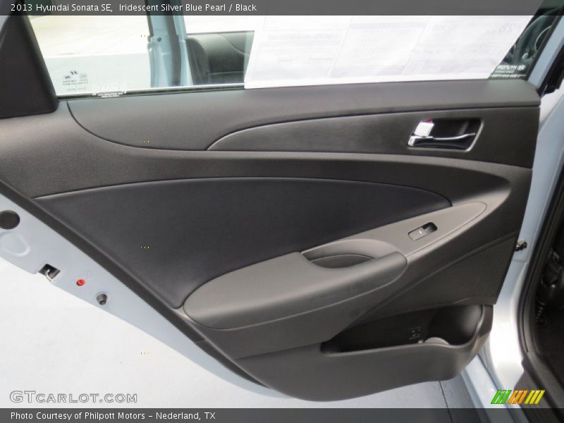 Iridescent Silver Blue Pearl / Black 2013 Hyundai Sonata SE