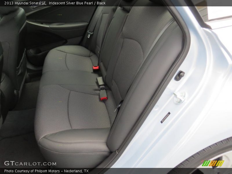 Iridescent Silver Blue Pearl / Black 2013 Hyundai Sonata SE