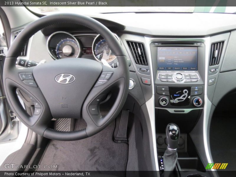 Iridescent Silver Blue Pearl / Black 2013 Hyundai Sonata SE