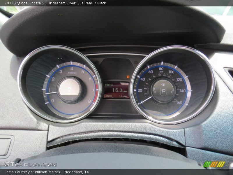 Iridescent Silver Blue Pearl / Black 2013 Hyundai Sonata SE