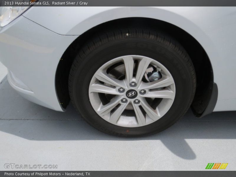Radiant Silver / Gray 2013 Hyundai Sonata GLS