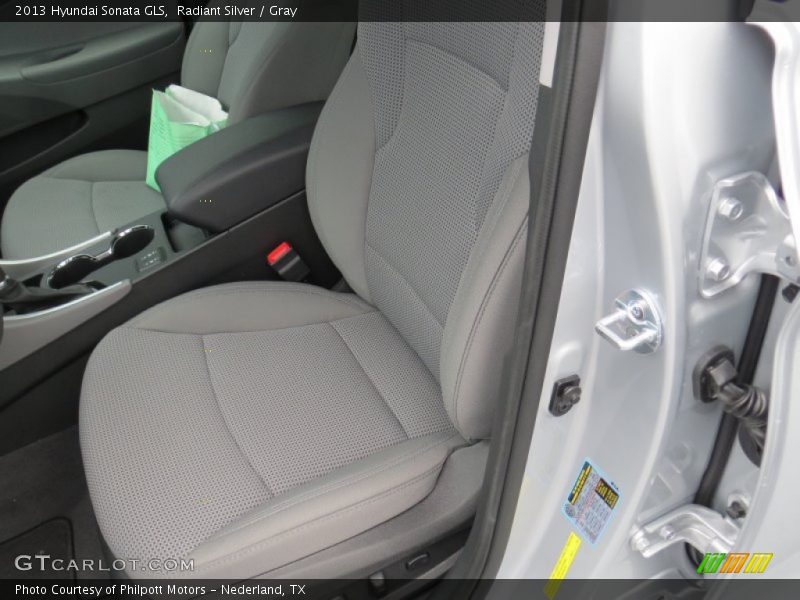 Radiant Silver / Gray 2013 Hyundai Sonata GLS