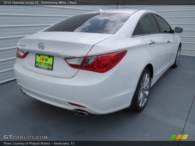 Shimmering White / Black 2013 Hyundai Sonata SE