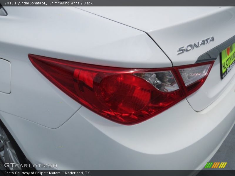 Shimmering White / Black 2013 Hyundai Sonata SE