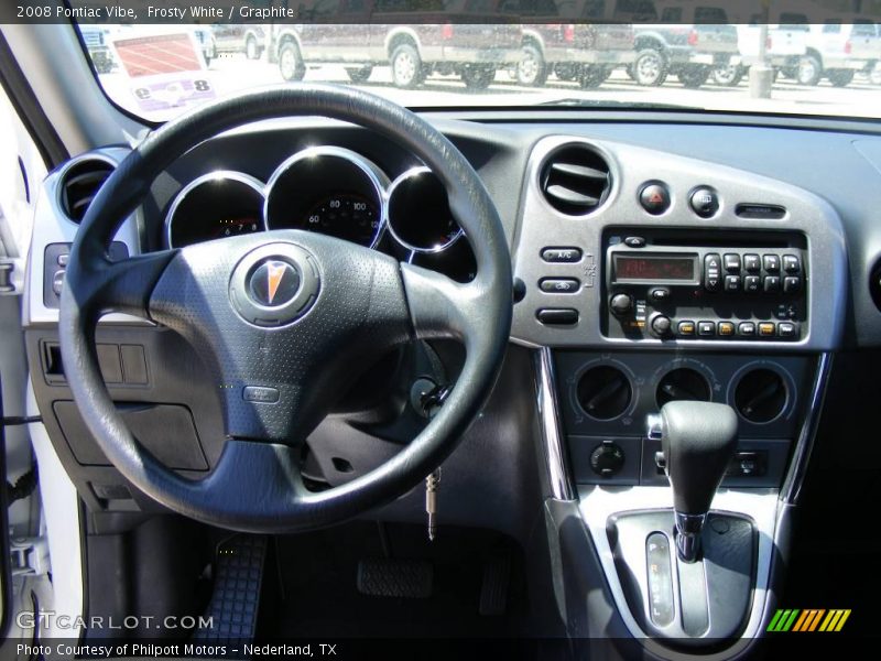 Frosty White / Graphite 2008 Pontiac Vibe