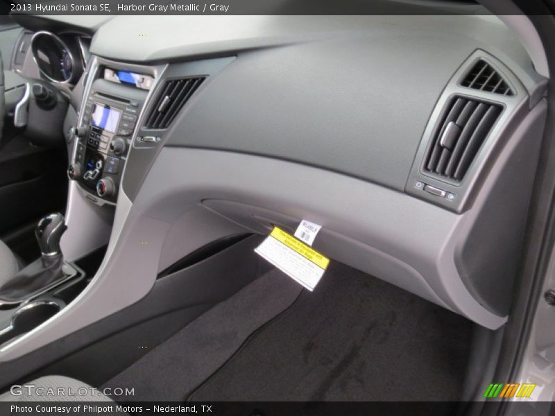 Harbor Gray Metallic / Gray 2013 Hyundai Sonata SE